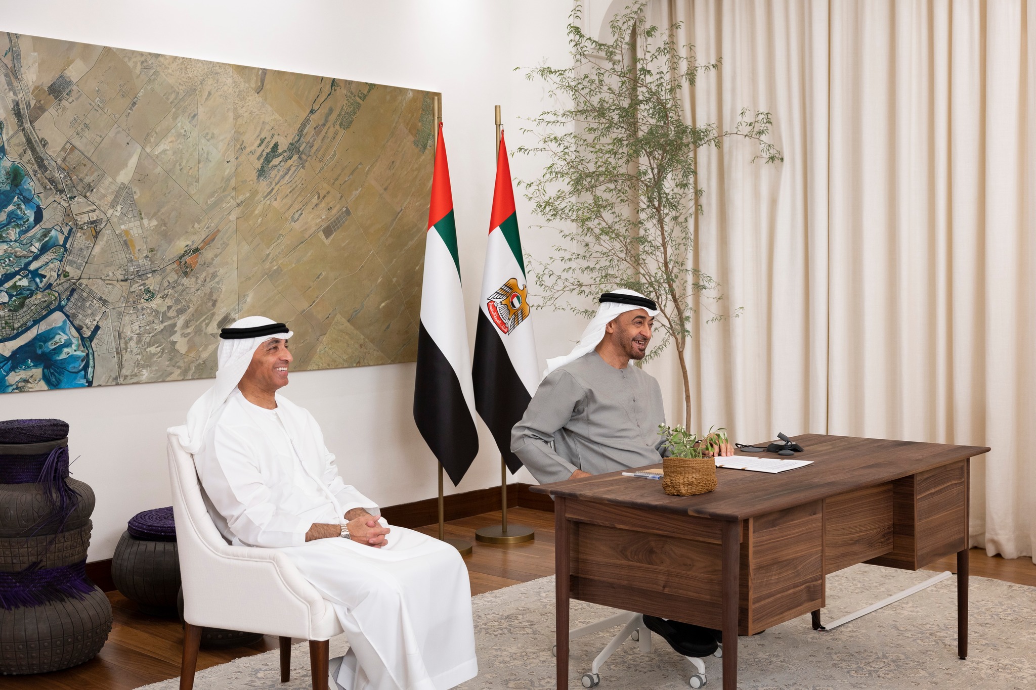 Ambassador Al Otaiba and UAE President HH Sheikh Mohamed bin Zayed speak with US President Biden