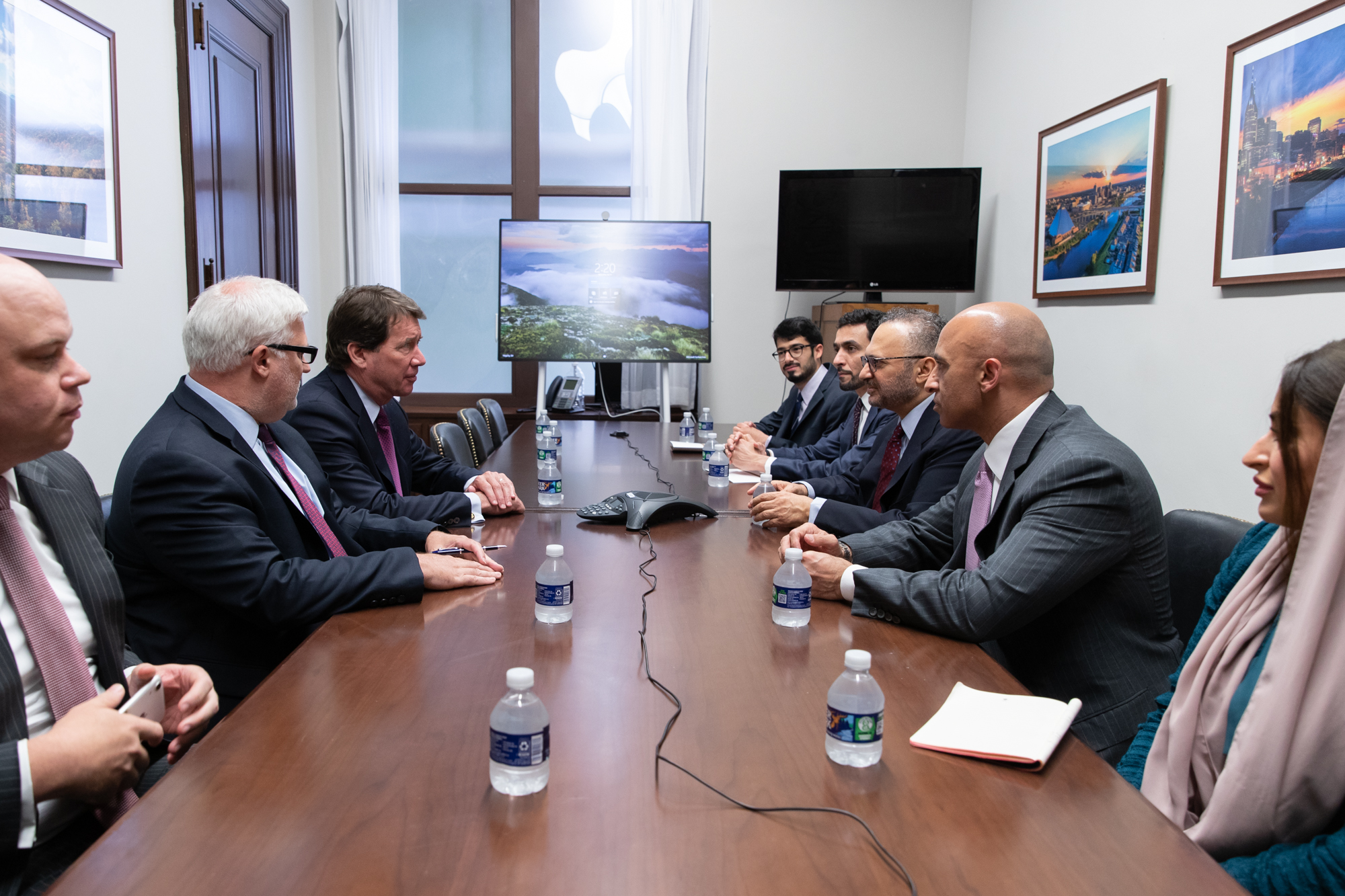 Yousef Al Otaiba and Dr. Anwar Gargash meet with US Senators